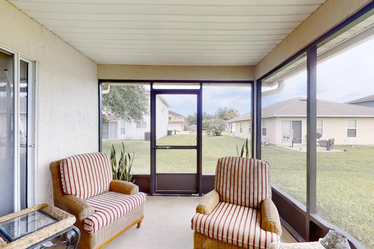 The Home On Tyson Lake Drive Jacksonville Exterior photo